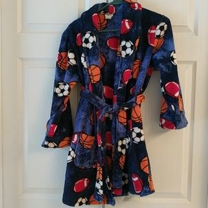 Boys sports bathrobe Sz Medium
